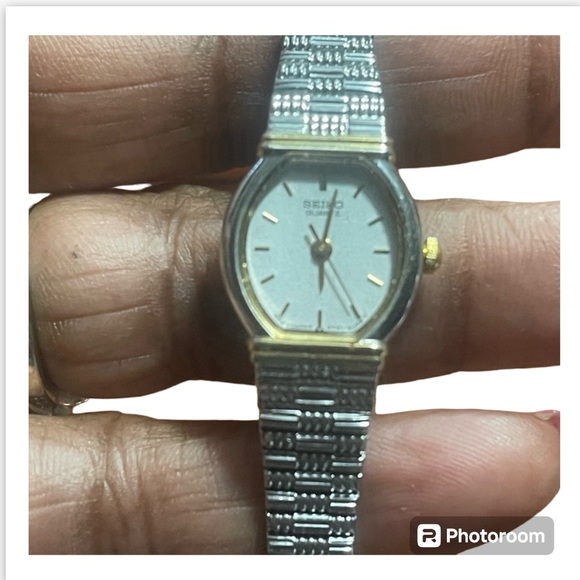Seiko Women Watch Stainless Steel -EUC - Picture 1 of 12